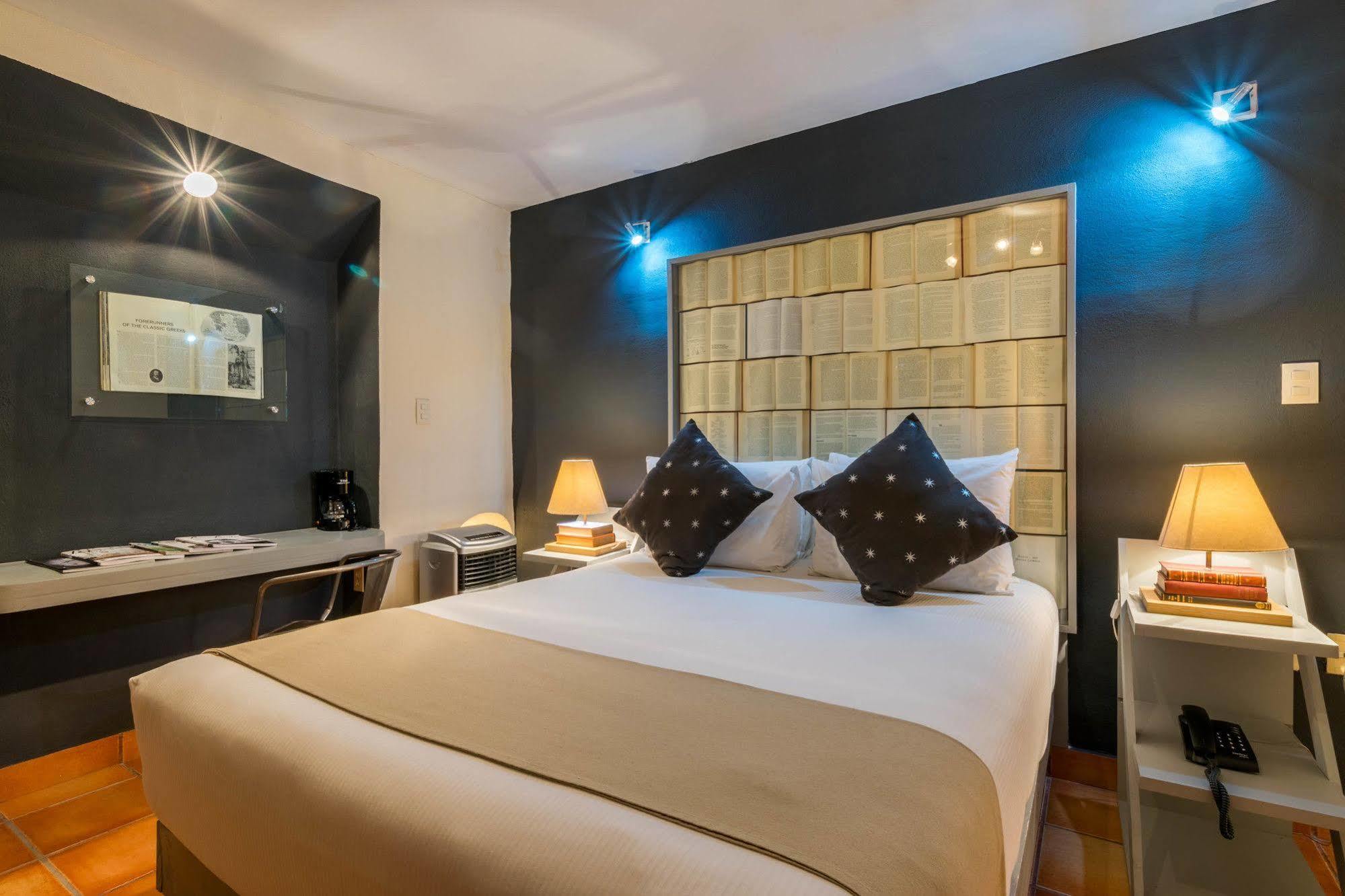 Hotel Damiana Boutique เกเรตาโร ภายนอก รูปภาพ