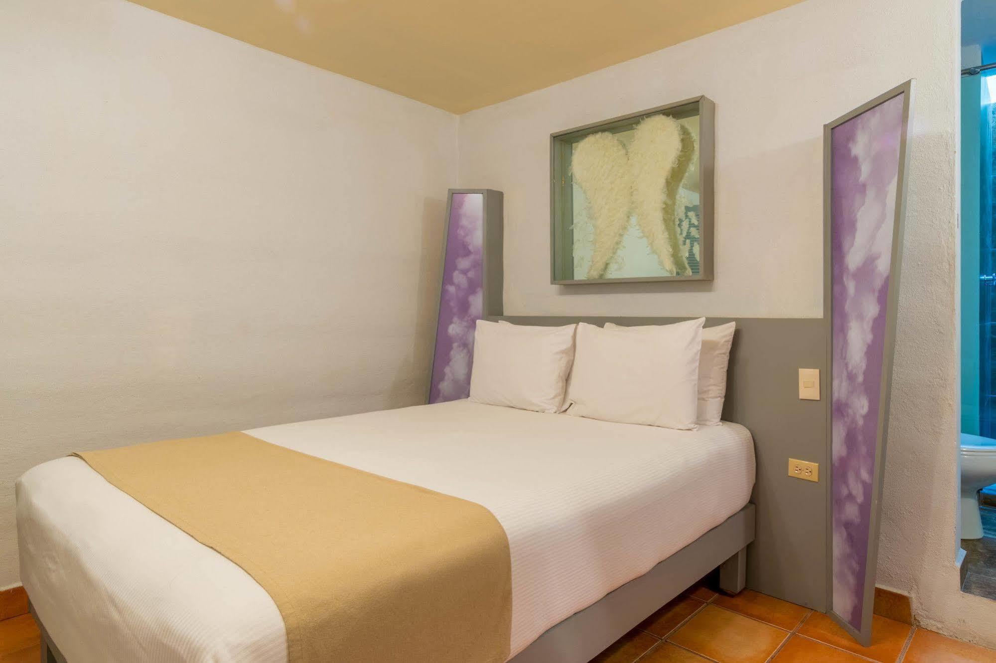 Hotel Damiana Boutique เกเรตาโร ภายนอก รูปภาพ