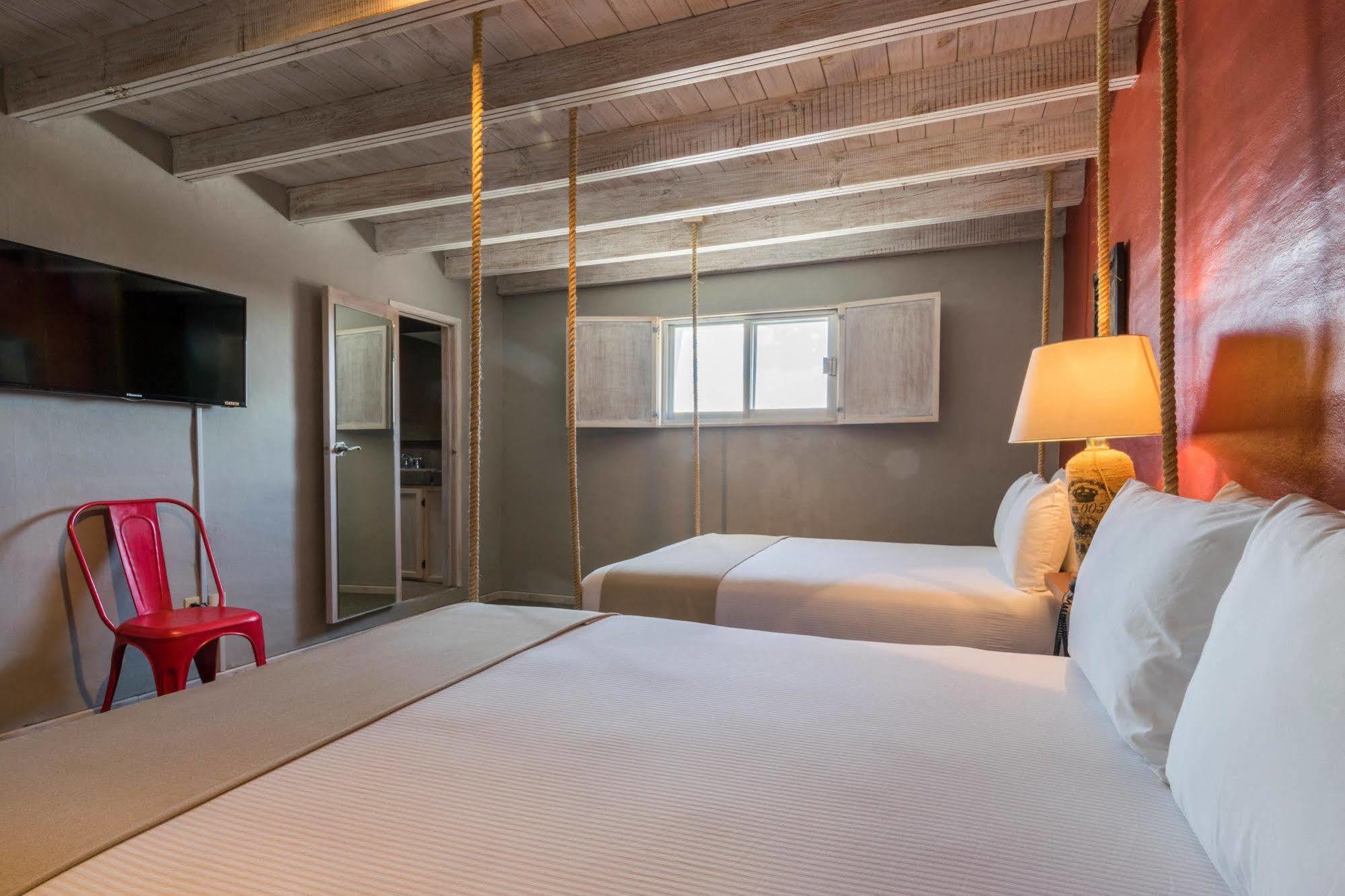 Hotel Damiana Boutique เกเรตาโร ภายนอก รูปภาพ