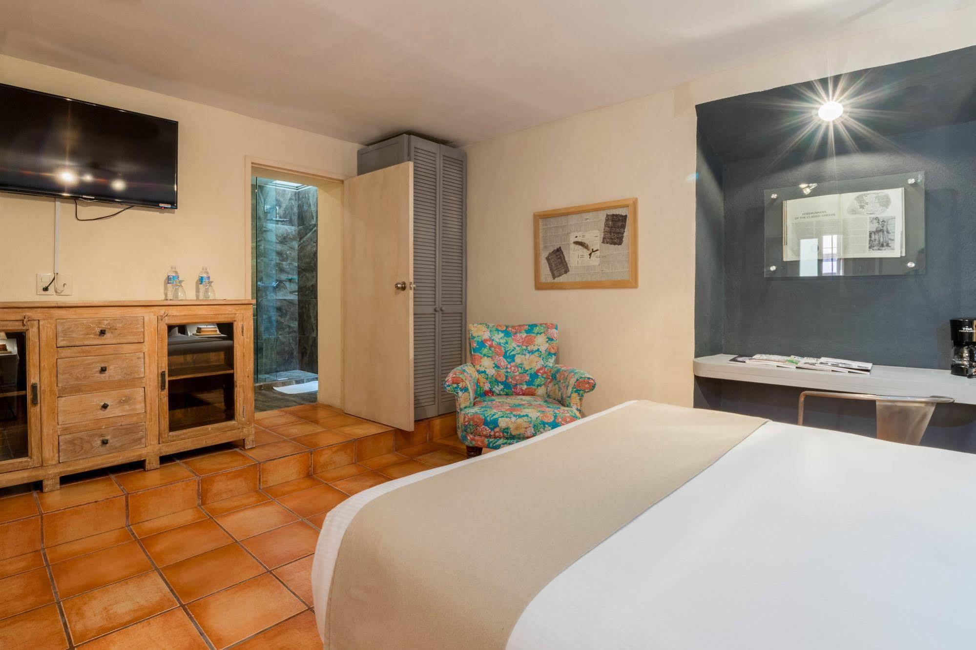Hotel Damiana Boutique เกเรตาโร ภายนอก รูปภาพ